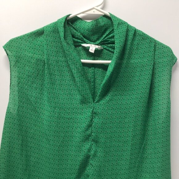CAbi #124 Printed Business Blouse in Kelly Green - Picture 6 of 16
